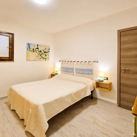 Residenza Quarto 02 - La Maddalena Apartment